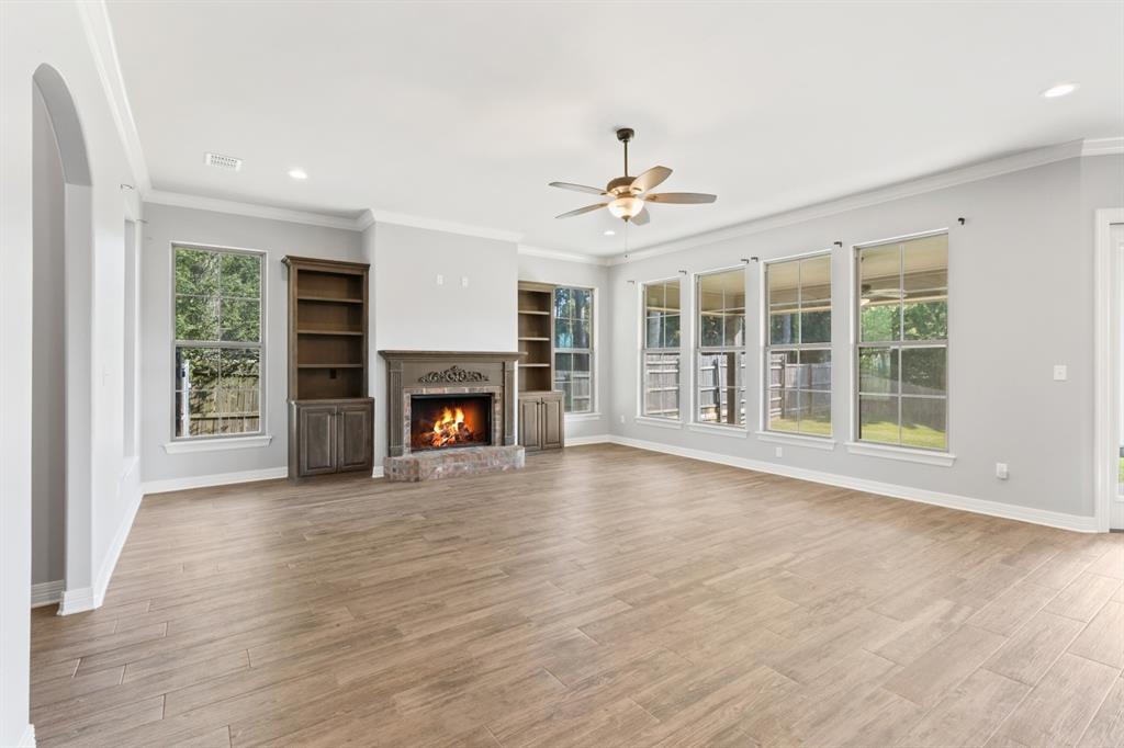 2596 Southcrest Drive