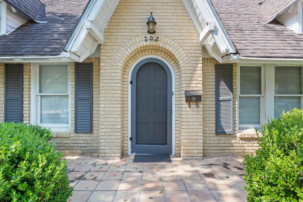 202 N 30th Street
