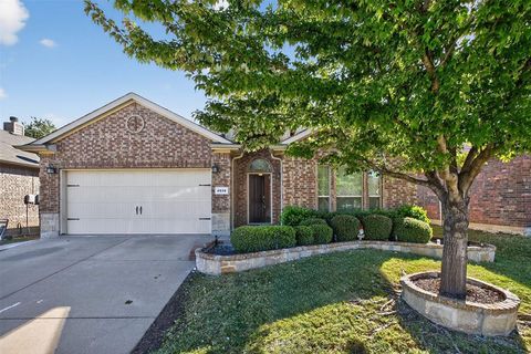 Photo of 4536 Fern Valley Drive, Fort Worth, TX 76244 (MLS # 21091142) Photo of 4536 Fern Valley Drive, Fort Worth, TX 76244 (MLS # 21091142)