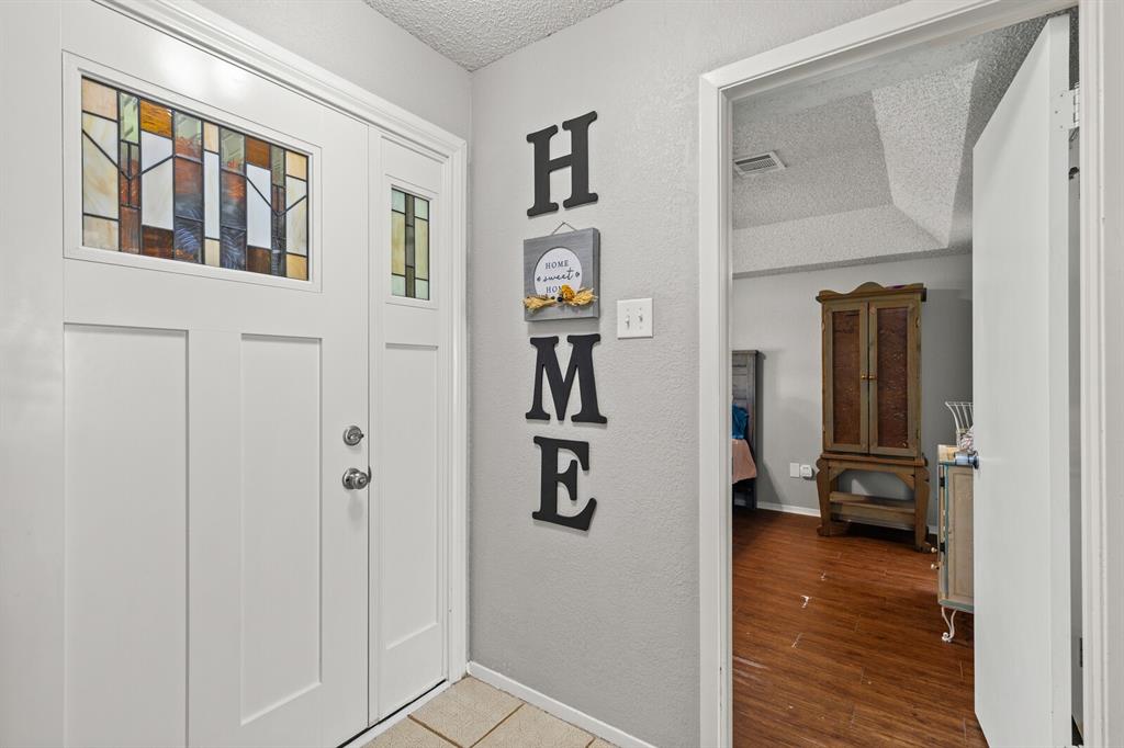 2212 Skylark Drive