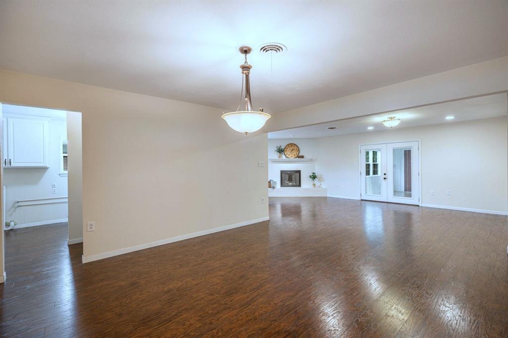 2489 Campus Court