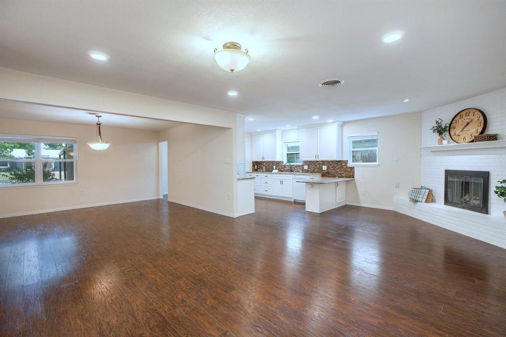 2489 Campus Court