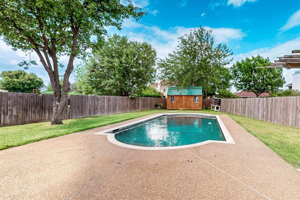 211 Ember Glen Drive