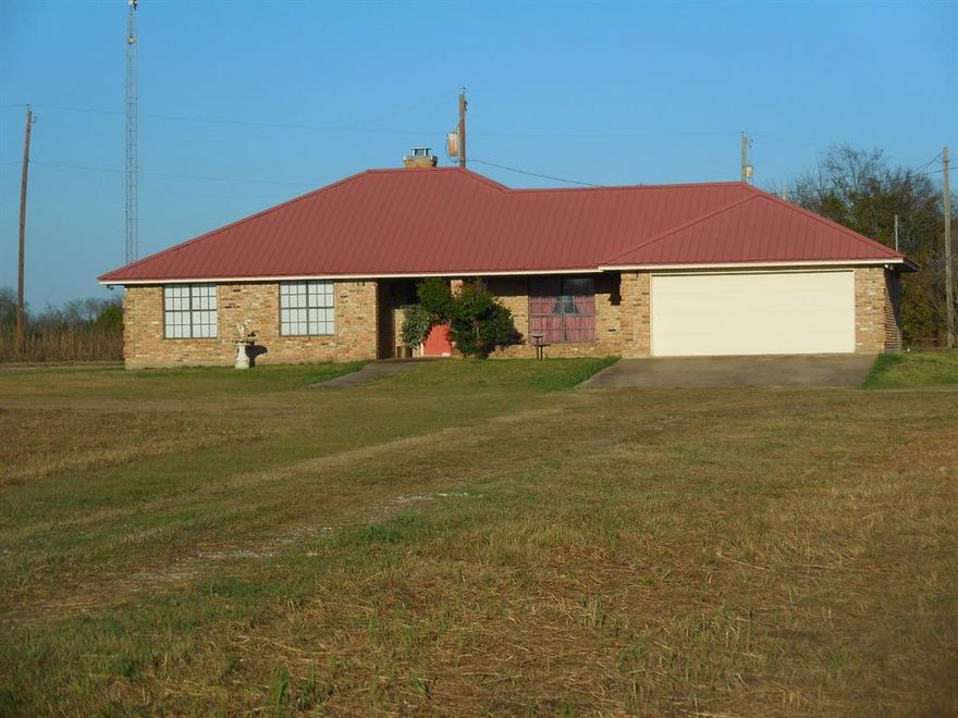 Beautiful 1800 + sq. ft plus, 3 bed and 2 bath home on 11.55 acres just outside of Commerce. Separate living & dining room. Living room has working fireplace. Rural location with all amenities close by. The acerage is conducive to subdividing and could comply with Hunt County subdivision regulations. Metal container on the property could be included with the right price.  The container is wired and has an AC unit.