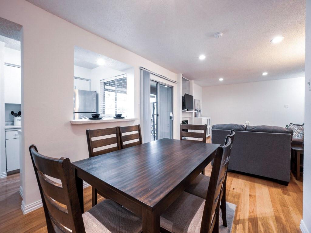 Arrangement Condo - Residential