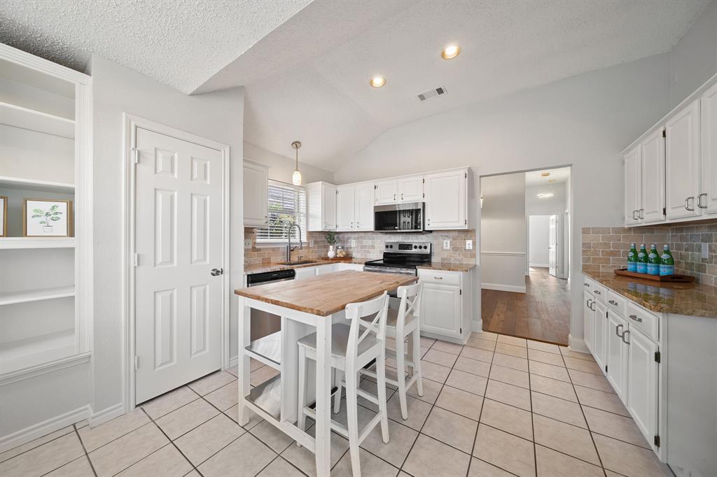 11414 Ocean Road