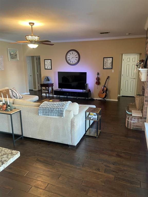 4903 Vaquero Drive