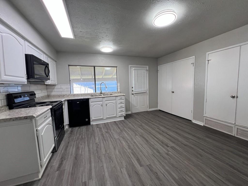 Woods 11 - Residential