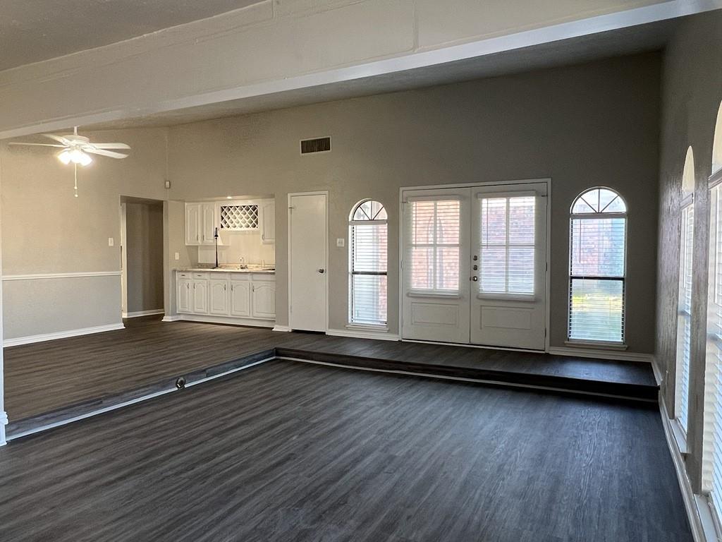 Woods 11 - Residential