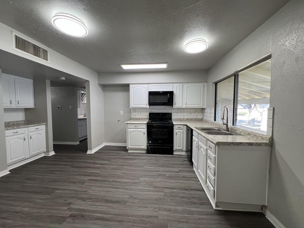 Woods 11 - Residential