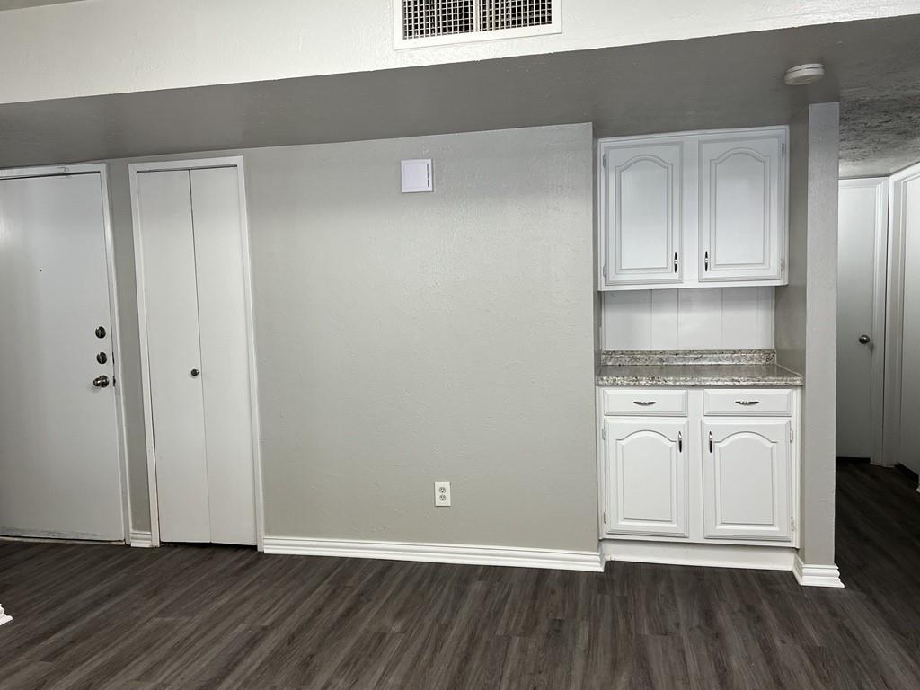 Woods 11 - Residential