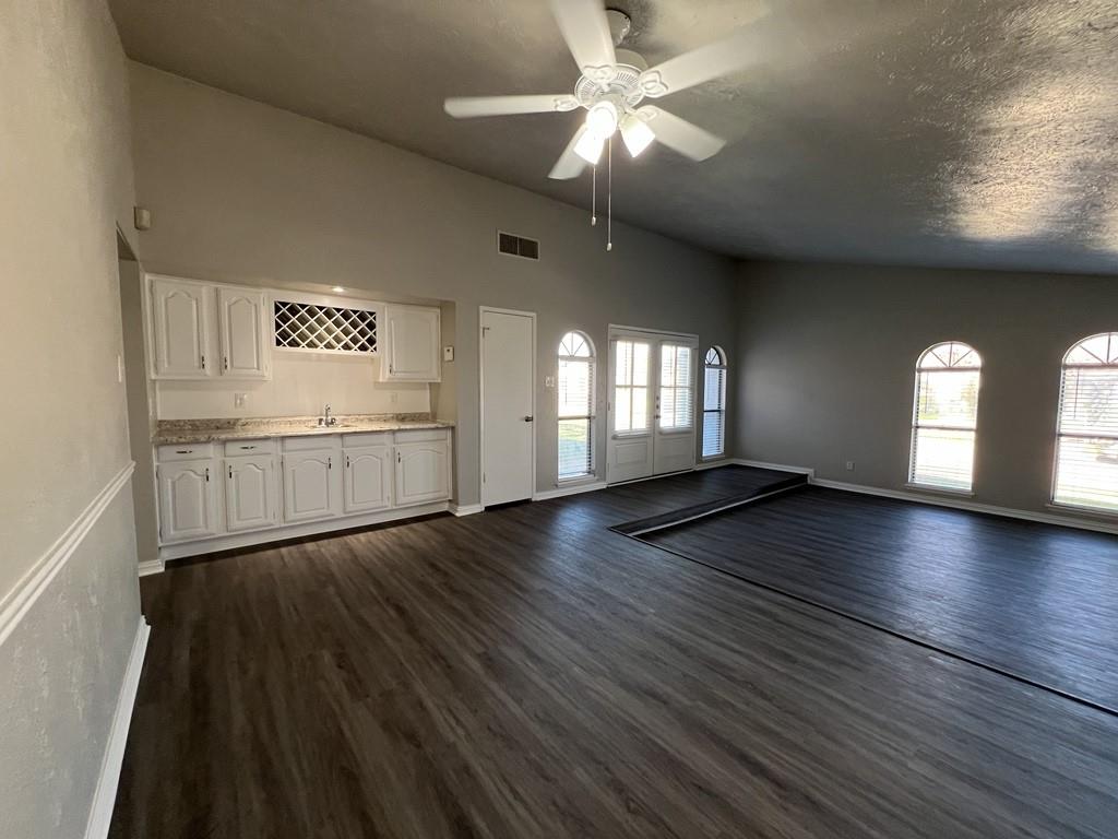 Woods 11 - Residential