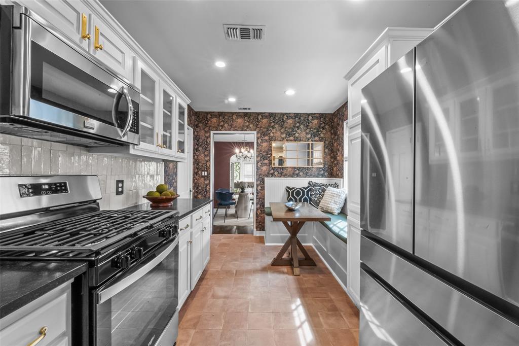 Wilshire Heights - Residential