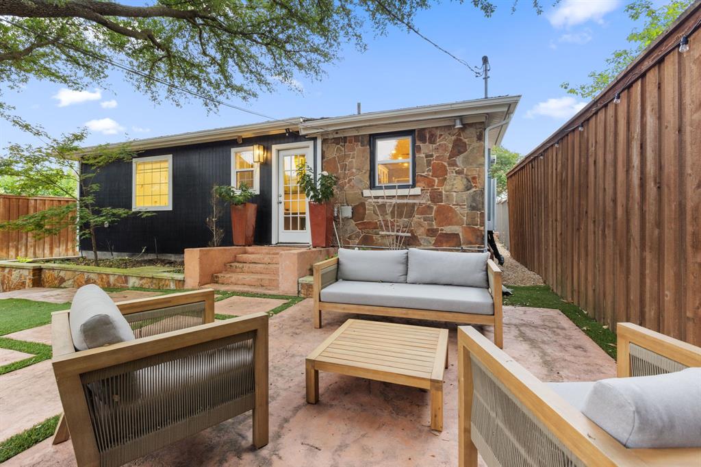 Wilshire Heights - Residential