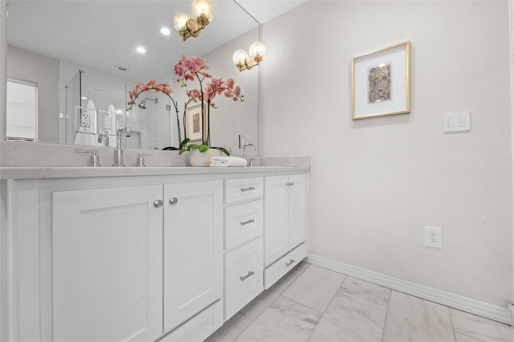 Wilshire Heights - Residential