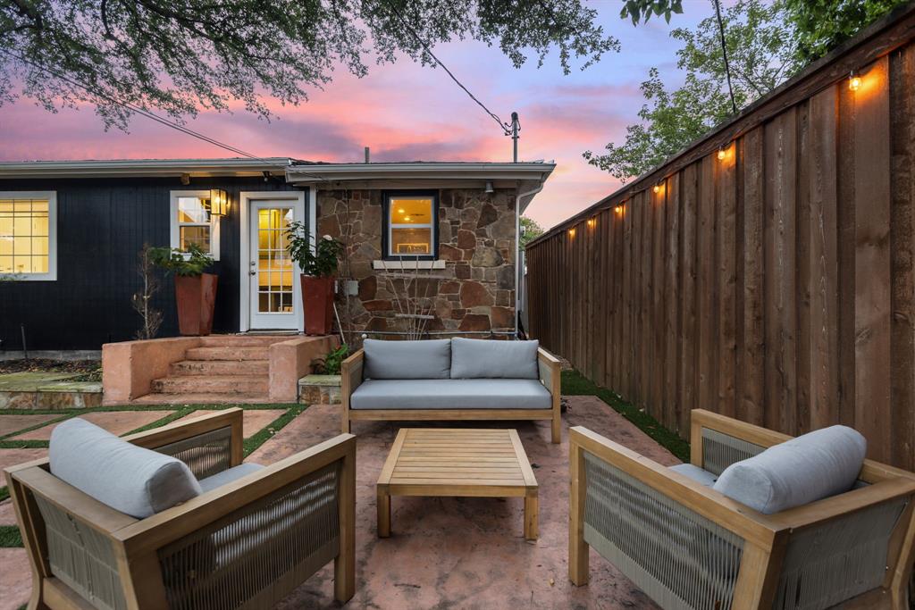 Wilshire Heights - Residential