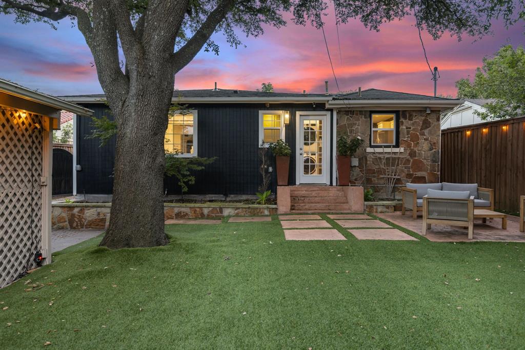 Wilshire Heights - Residential