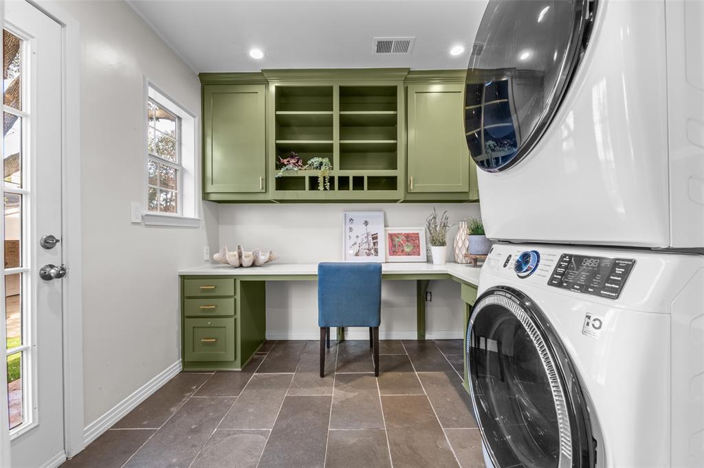 Wilshire Heights - Residential