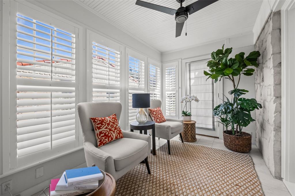 Wilshire Heights - Residential