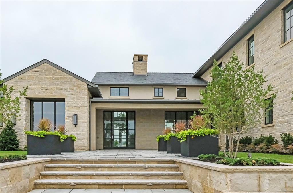 2644 Magnolia Circle