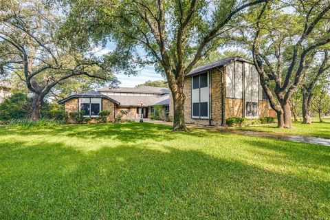 Photo of 9 Stillwaters Drive, Heath, TX 75032 (MLS # 21264436)