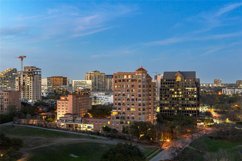 Park Towers - Residential