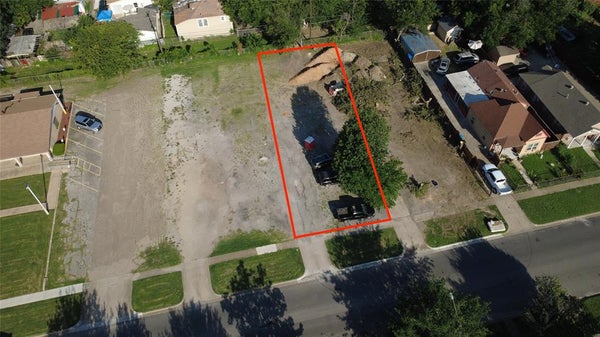 2213 CLINTON AVE, FORT WORTH, TX 76164 - Image c93f59c2c53d9824a3e34132523ef1cf/2829857577