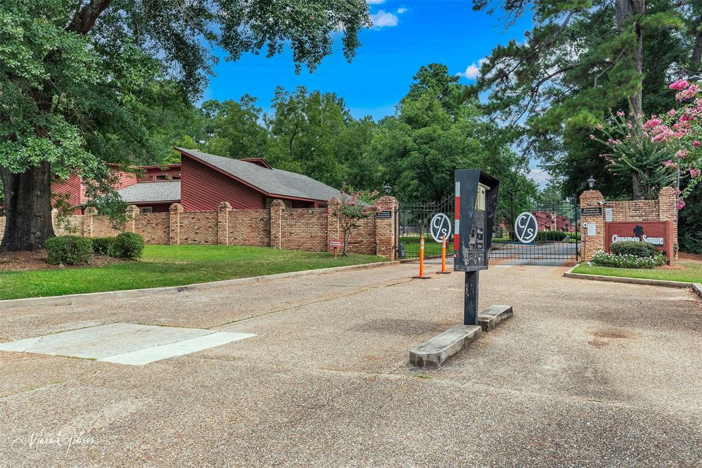 Cinnamon Square - Residential