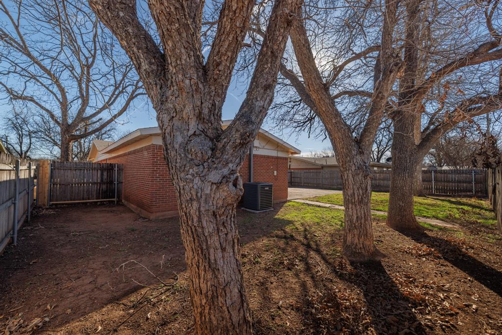 Brookhollow - Residential Lease