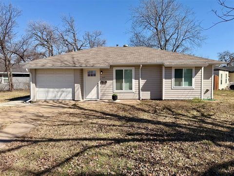 809 Shawnee Trace Grand Prairie TX 75051