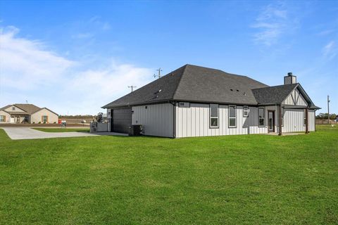 A home in Leonard