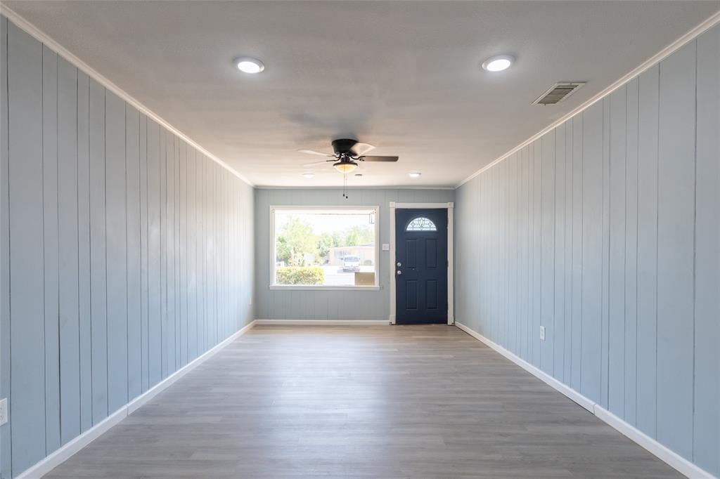 2142 N Mockingbird Lane
