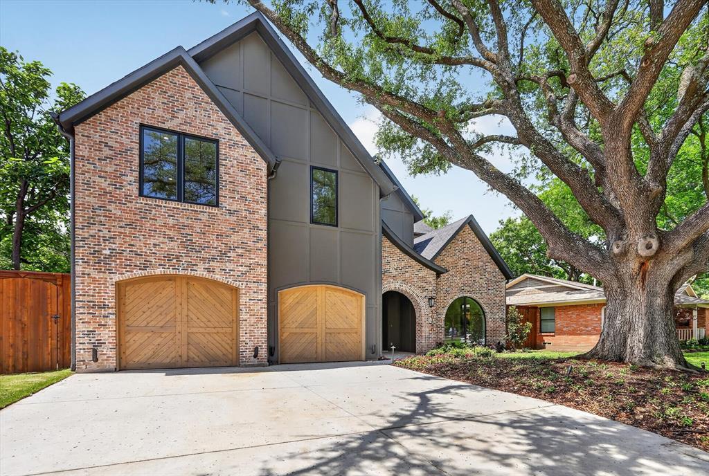 10140 Lakemere Drive