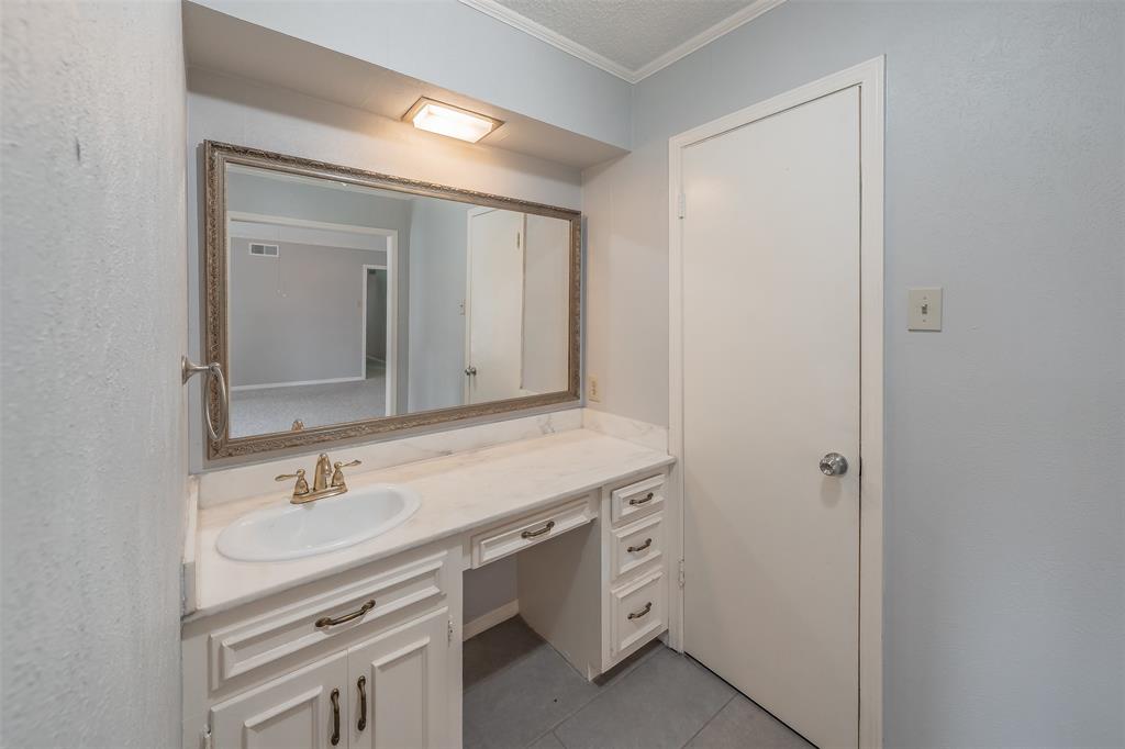 Crest Meadow Estates - Residential Lease