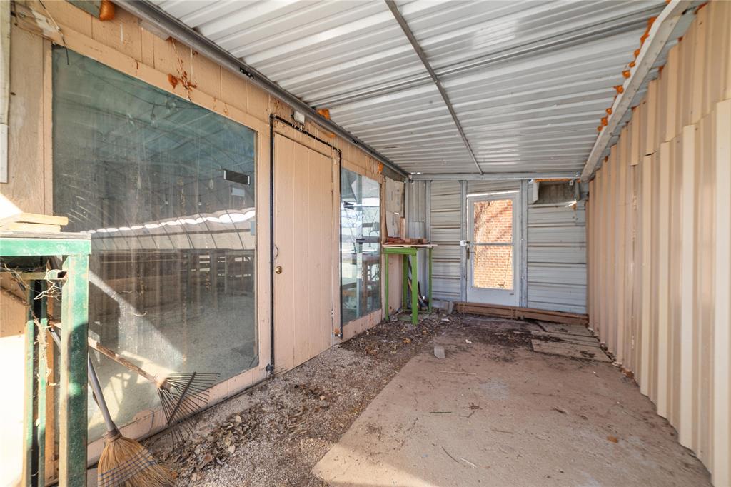 Clow 2 Add Town Coleman - Land