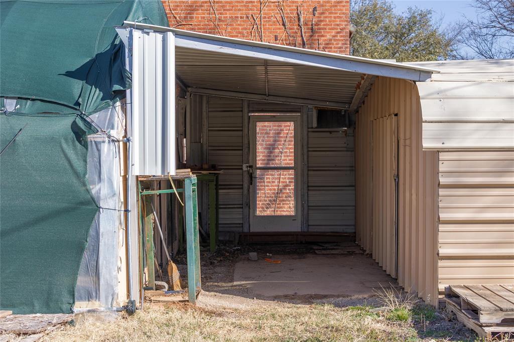 Clow 2 Add Town Coleman - Land