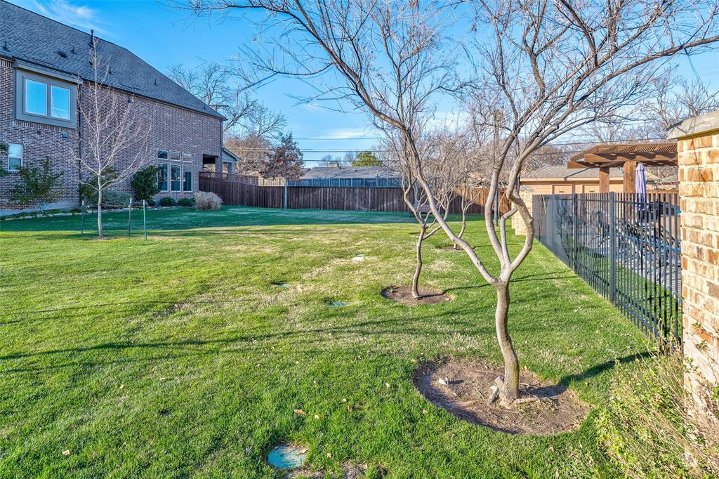 Villas Lk Hlnds Add - Residential