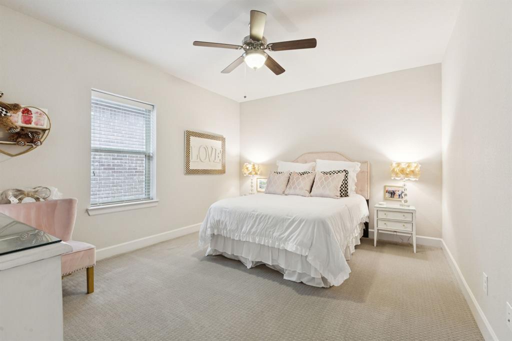 Villas Lk Hlnds Add - Residential