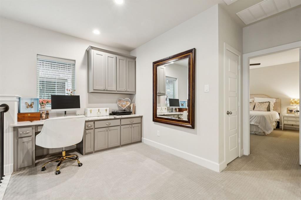 Villas Lk Hlnds Add - Residential