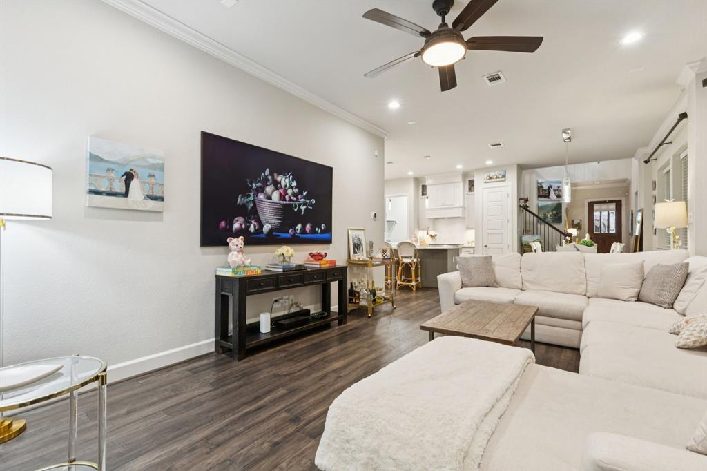 Villas Lk Hlnds Add - Residential