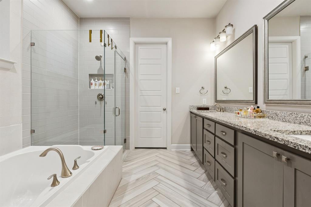 Villas Lk Hlnds Add - Residential