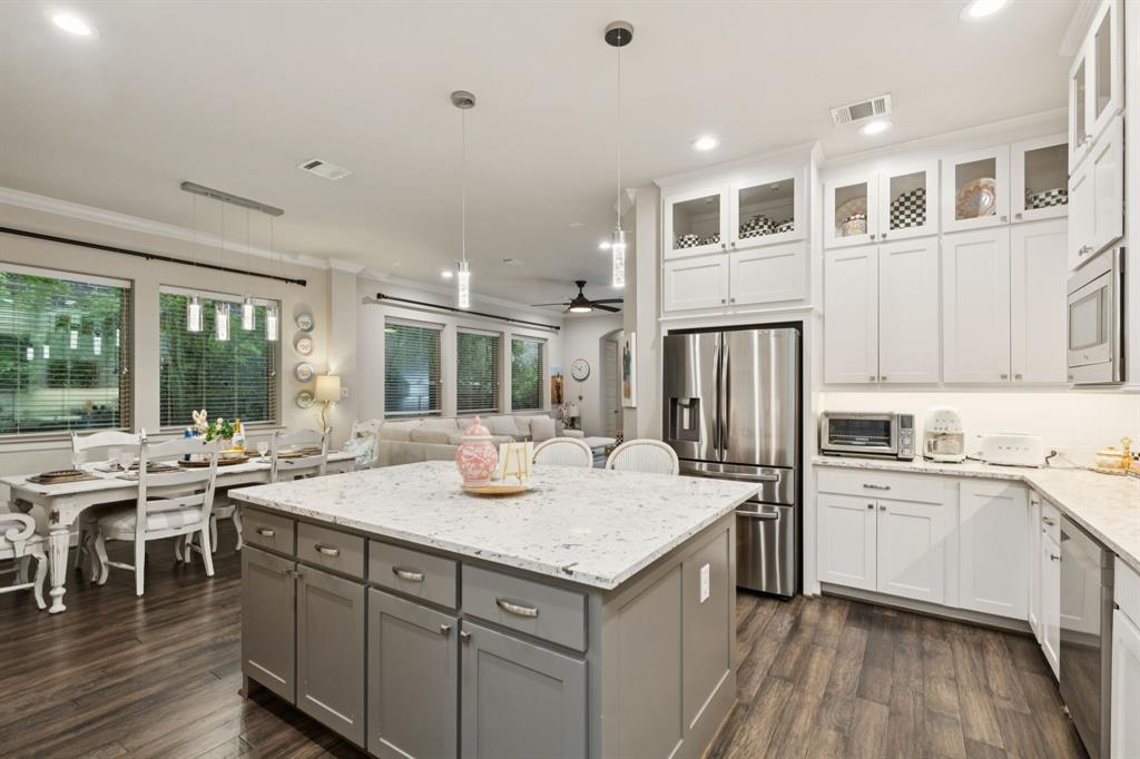 Villas Lk Hlnds Add - Residential