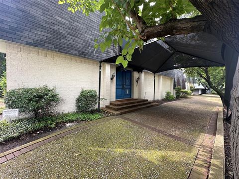 Photo of 3626 Prescott Avenue #A, Dallas, TX 75219 (MLS # 21225353)