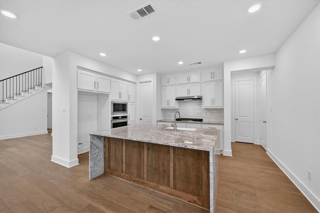 7429 Moon Chase Trail