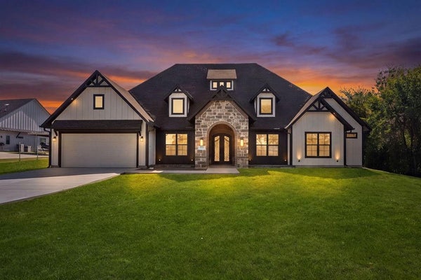 1860 OLD TELICO RD, ENNIS, TX 75119 - Image c950e49d3f5a3f44fe185050feec8a55/3652969606