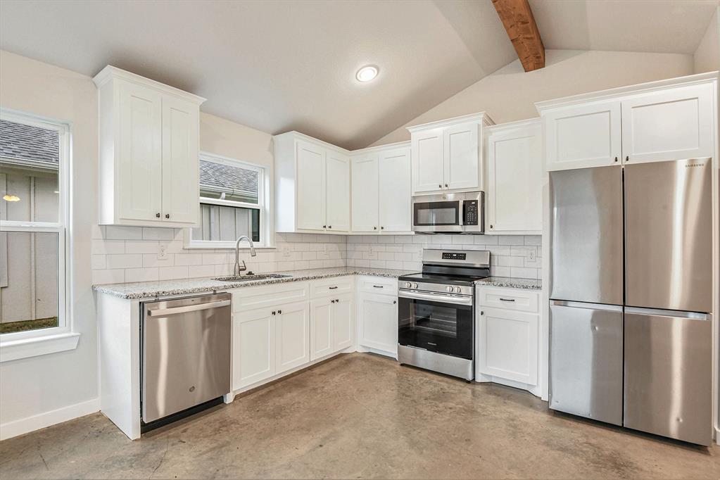 Comanche Cove Sub Sec C - Residential Lease