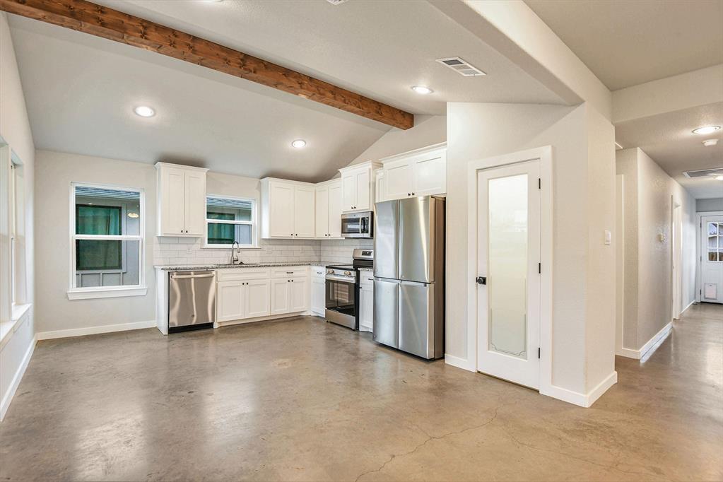 Comanche Cove Sub Sec C - Residential Lease