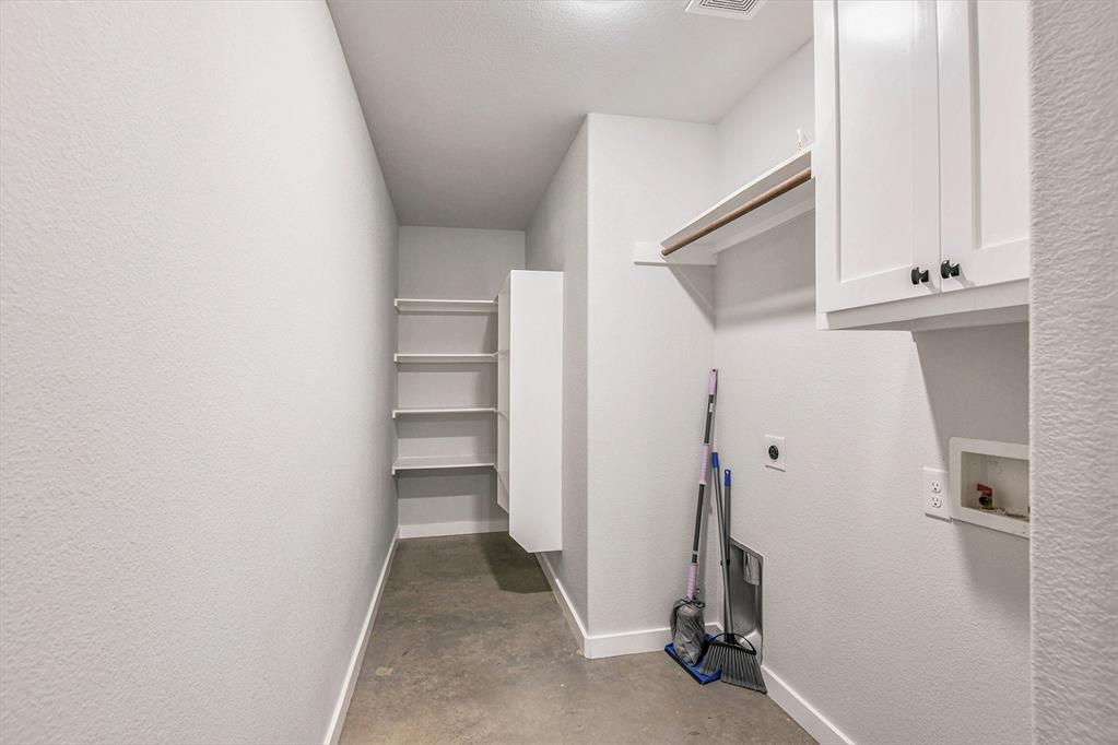 Comanche Cove Sub Sec C - Residential Lease