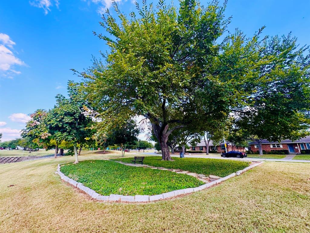 Val wood Park 27 - Residential