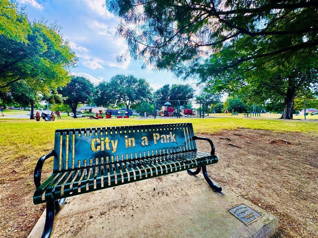 Val wood Park 27 - Residential